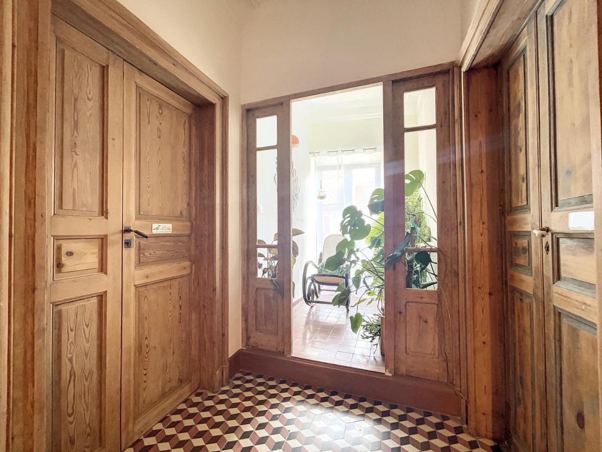 Roubia L'Oiseau Bleu Peacock Bed & Breakfast エクステリア 写真