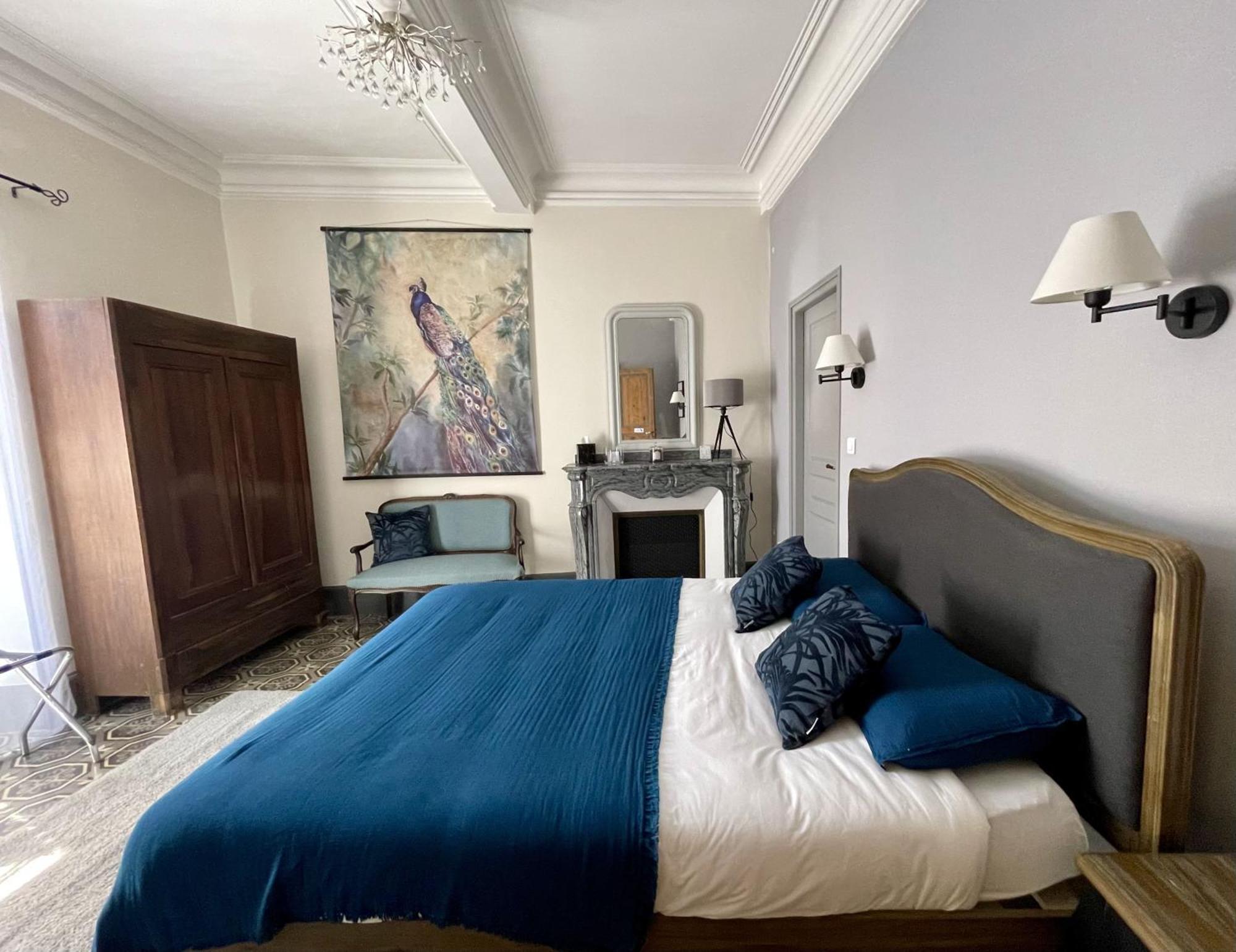 Roubia L'Oiseau Bleu Peacock Bed & Breakfast エクステリア 写真